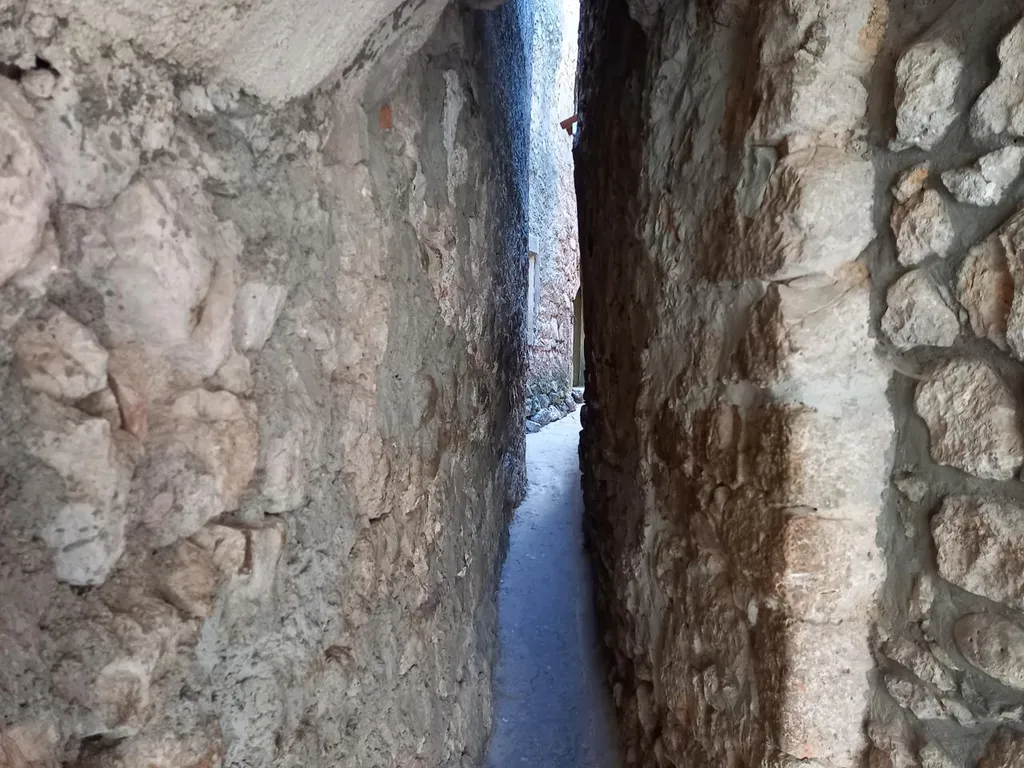 Klančić - najuža ulica na svijetu