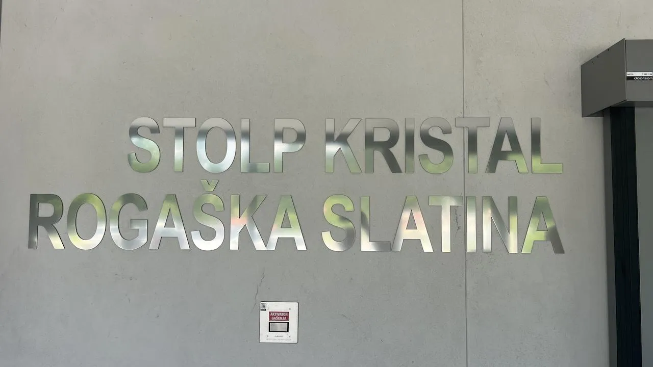 Toranj Kristal — fotografija 1 od 17