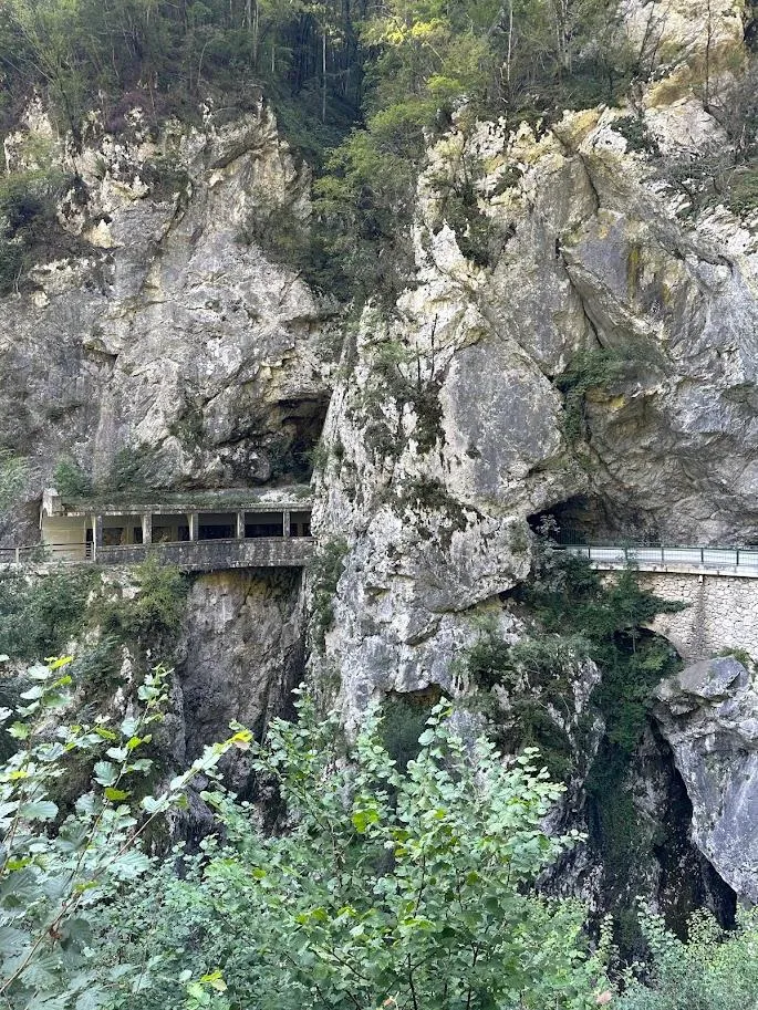 Tolminska korita-predivni kanjoni u dolini rijeke Soče