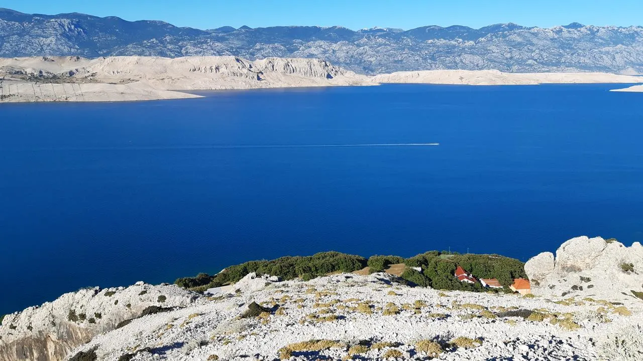 Sv. Vid - najviši vrh Paga — fotografija 1 od 8