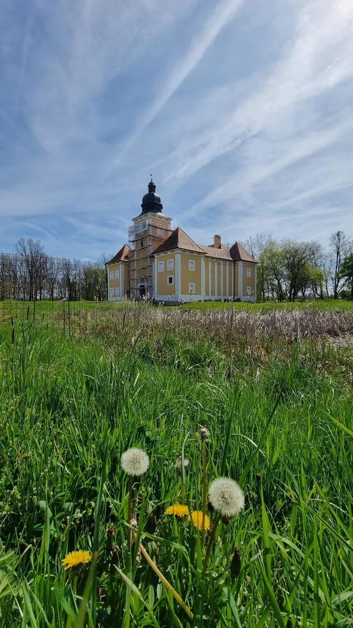 Dvorac Lukavec — fotografija 1 od 7