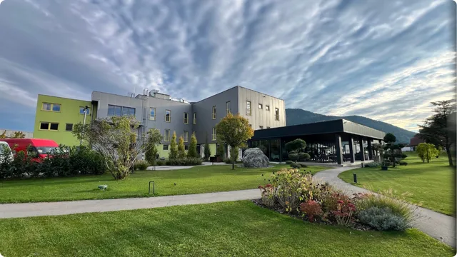 Hotel Korošica – pogled iz parka