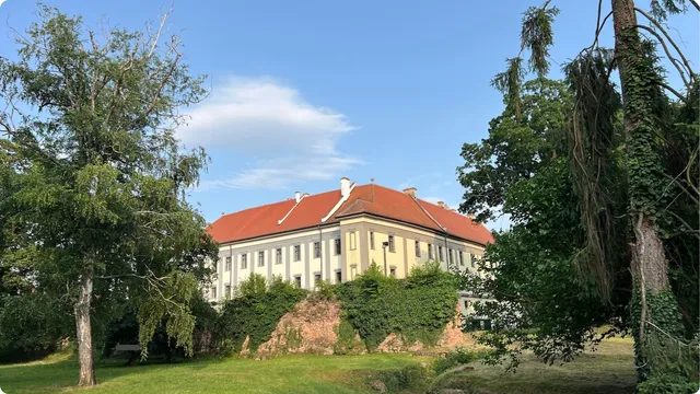 Perivoj Zrinskih – pogled na Stari grad