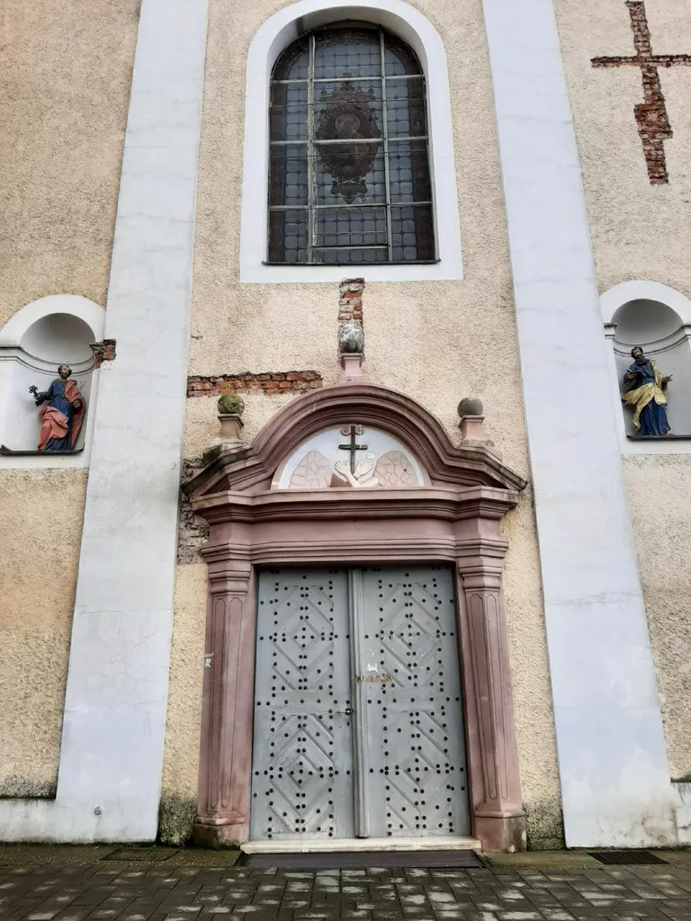 Franjevački samostan u Cerniku