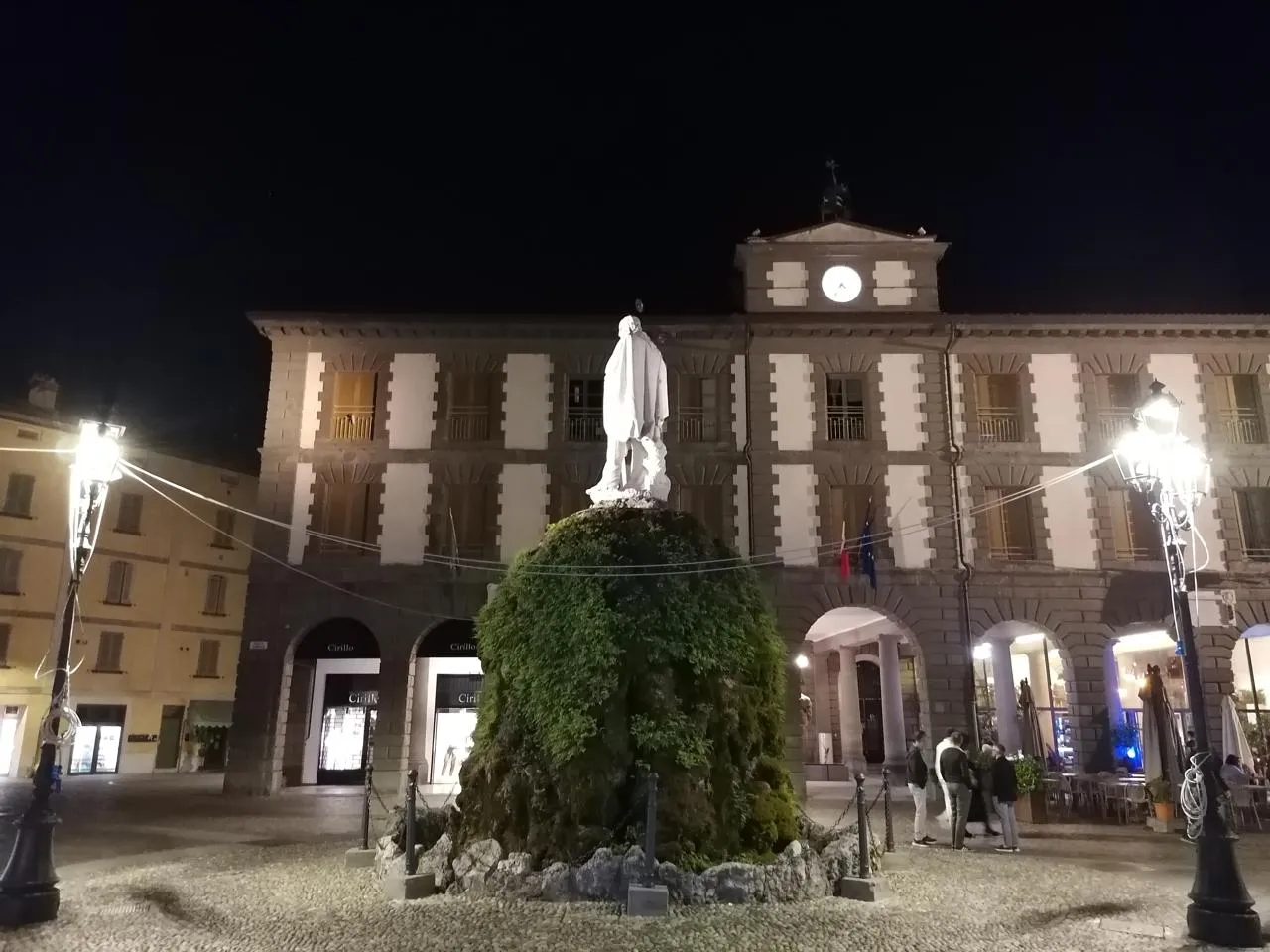 Lago di Iseo, Italio - sadržaji za svakoga — fotografija 1 od 6
