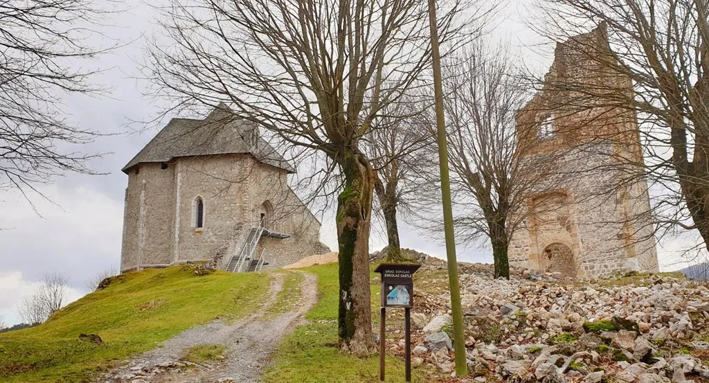 Utvrda Sokolac u Brinju