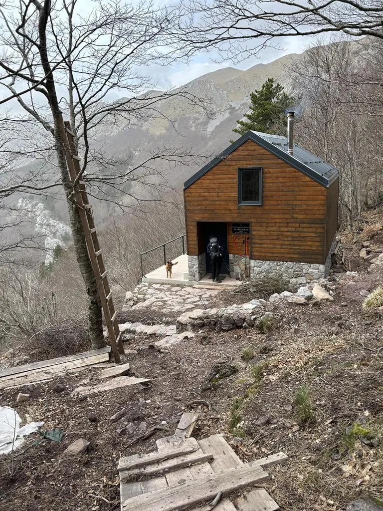 Sklonište Vlaški grad