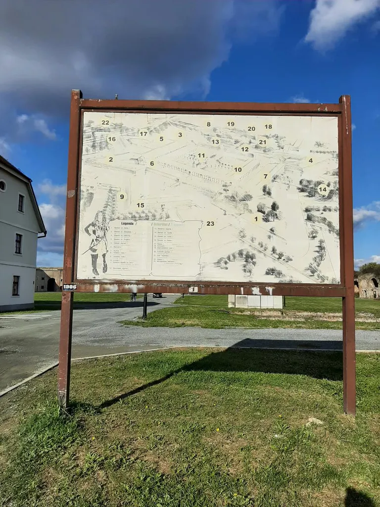 Tvrđava Slavonski Brod