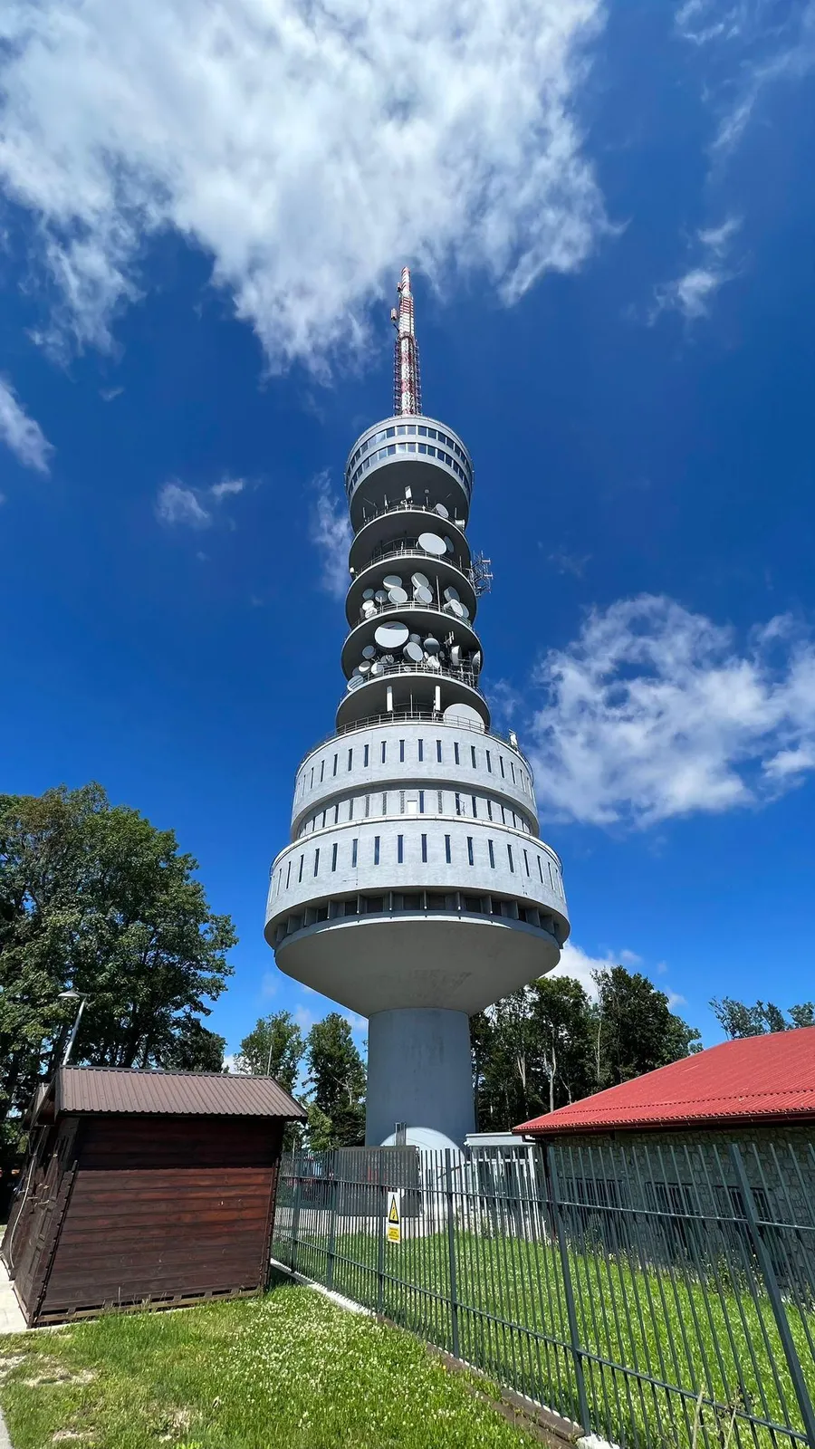 Sljemenski toranj — fotografija 1 od 14