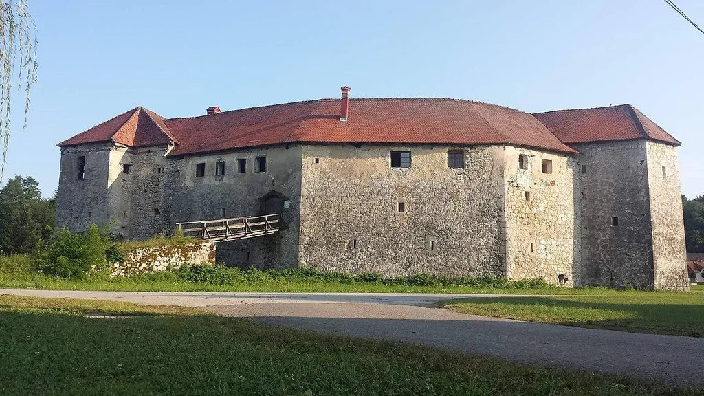Stari Grad Ribnik