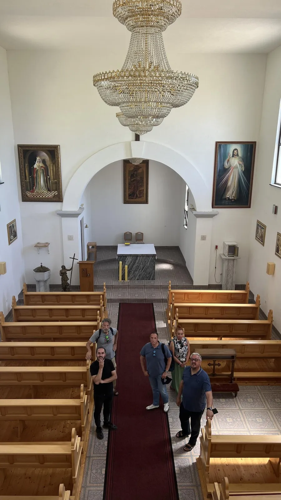Crkva sv. Obitelji u Kupresu — fotografija 1 od 11