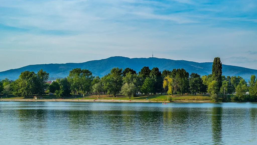 Jezero Jarun